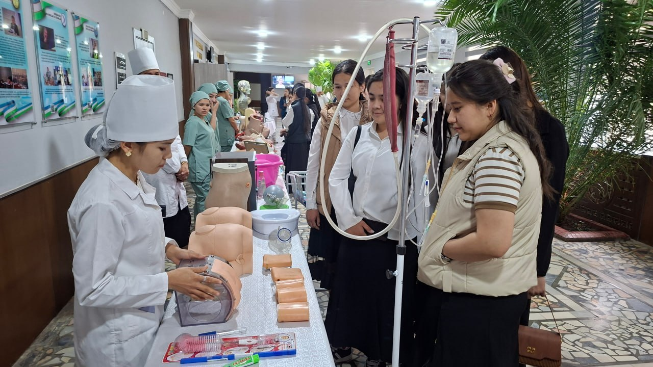 Urganch Abu Ali ibn Sino nomidagi Jamoat salomatligi texnikumida "Ochiq eshiklar" kuni bo‘lib o‘tdi.